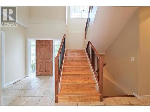 880 Arbor View Drive, Kelowna, BC - Indoor Photo Showing Other Room