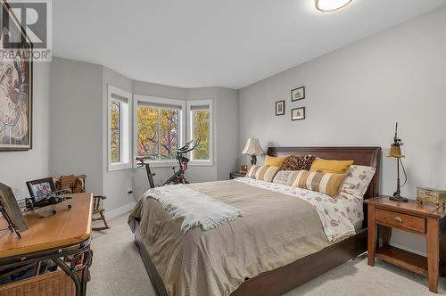 645 Barrera Road Unit# 204, Kelowna, BC - Indoor Photo Showing Bedroom