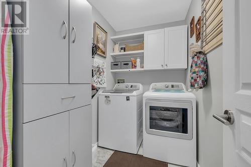 645 Barrera Road Unit# 204, Kelowna, BC - Indoor Photo Showing Laundry Room