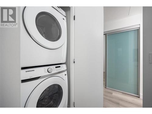 1488 Bertram Street Unit# 1403, Kelowna, BC - Indoor Photo Showing Laundry Room