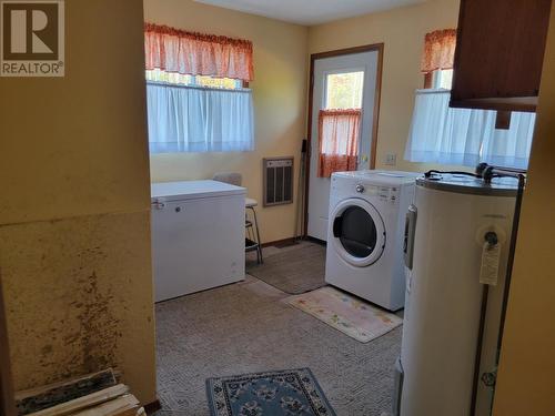 87B Blue Nose Dr, Laird Township, ON - Indoor Photo Showing Laundry Room