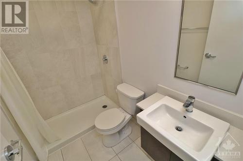 105 Champagne Avenue S Unit#1209, Ottawa, ON - Indoor Photo Showing Bathroom