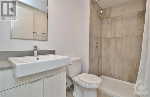 105 Champagne Avenue S Unit#902, Ottawa, ON - Indoor Photo Showing Bathroom