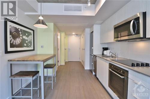 105 Champagne Avenue S Unit#902, Ottawa, ON - Indoor Photo Showing Kitchen With Stainless Steel Kitchen