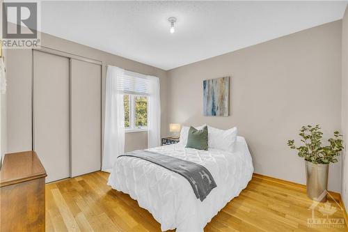 2803 Flannery Drive, Ottawa, ON - Indoor Photo Showing Bedroom