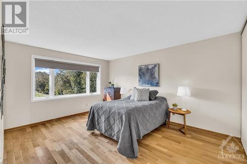 2803 Flannery Drive, Ottawa, ON - Indoor Photo Showing Bedroom