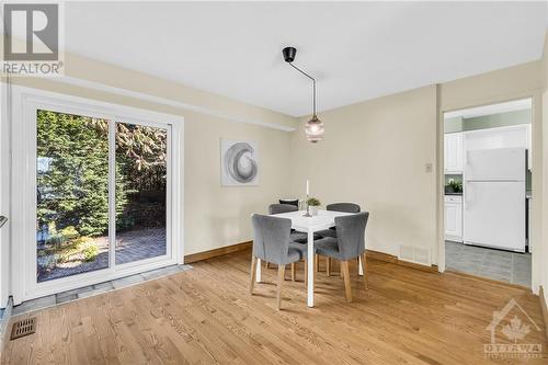 2803 Flannery Drive, Ottawa, ON - Indoor Photo Showing Dining Room