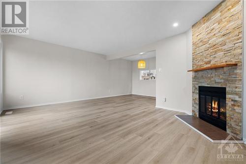 292 Dalehurst Drive Unit#E, Ottawa, ON - Indoor With Fireplace