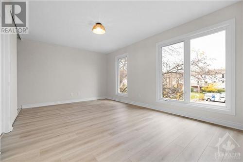 292 Dalehurst Drive Unit#E, Ottawa, ON - Indoor Photo Showing Other Room