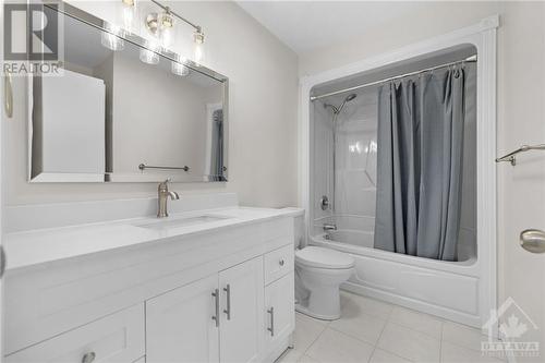 292 Dalehurst Drive Unit#E, Ottawa, ON - Indoor Photo Showing Bathroom