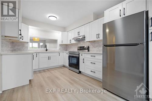 E - 292 Dalehurst Drive, Ottawa, ON - Indoor Photo Showing Kitchen