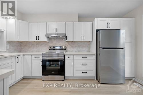 E - 292 Dalehurst Drive, Ottawa, ON - Indoor Photo Showing Kitchen