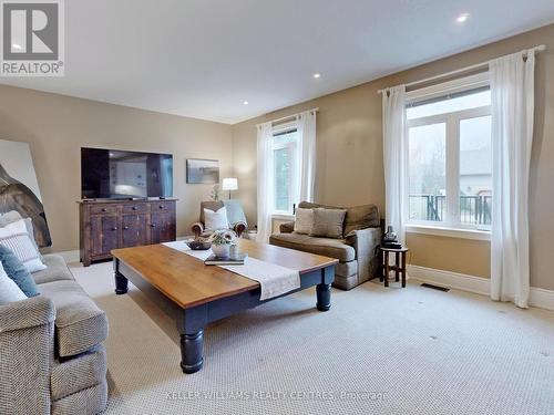 387129 20 Sideroad, Mono, ON - Indoor Photo Showing Living Room