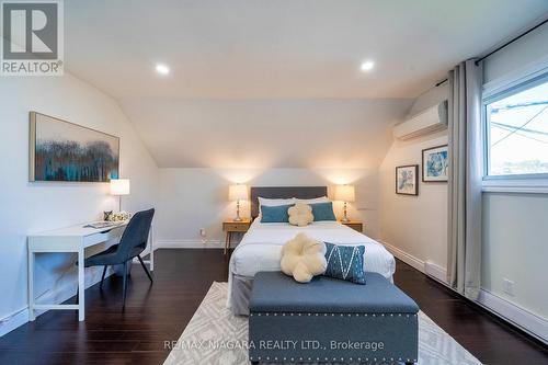 4769 Ryerson Crescent, Niagara Falls, ON - Indoor Photo Showing Bedroom