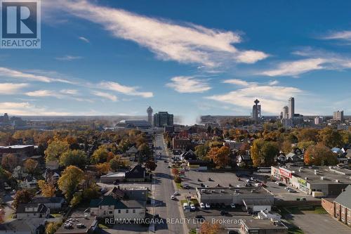 4769 Ryerson Crescent, Niagara Falls, ON - Outdoor With View