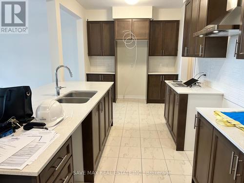 268 Broadacre Drive, Kitchener, ON - Indoor Photo Showing Kitchen With Double Sink