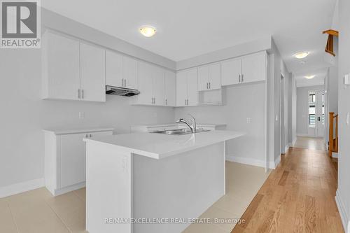 144 Cole Terrace, Woodstock, ON - Indoor Photo Showing Kitchen With Double Sink