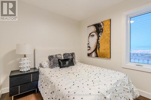 319 East 16Th Street, Hamilton, ON - Indoor Photo Showing Bedroom