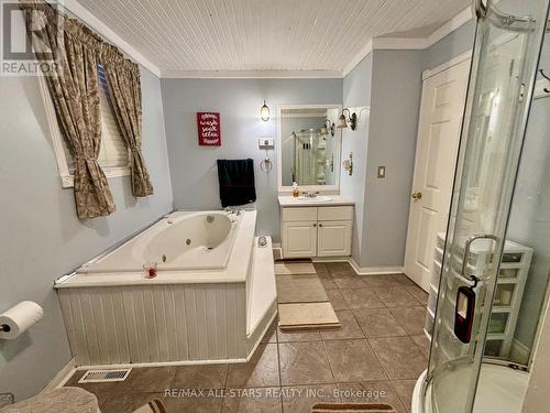 42 Cedar Bay Road, Kawartha Lakes, ON - Indoor Photo Showing Bathroom