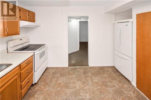 345 Poplar Street Unit# 3, Sudbury, ON - Indoor Photo Showing Kitchen