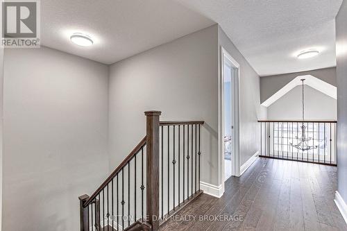 1565 Sandridge Avenue, London, ON - Indoor Photo Showing Other Room