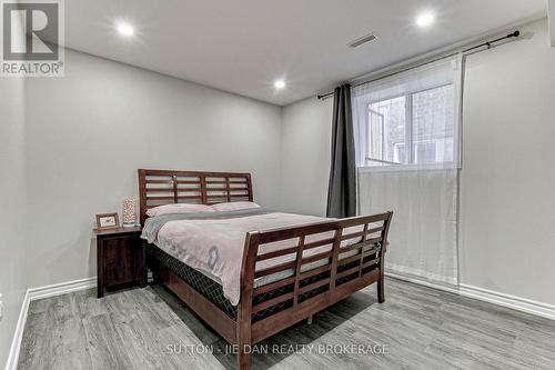 1565 Sandridge Avenue, London, ON - Indoor Photo Showing Bedroom