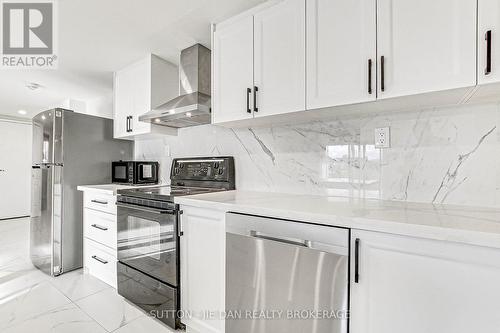 1565 Sandridge Avenue, London, ON - Indoor Photo Showing Kitchen