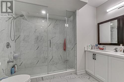 1565 Sandridge Avenue, London, ON - Indoor Photo Showing Bathroom