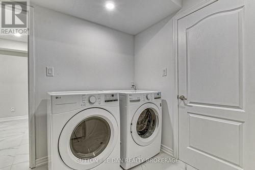 1565 Sandridge Avenue, London, ON - Indoor Photo Showing Laundry Room