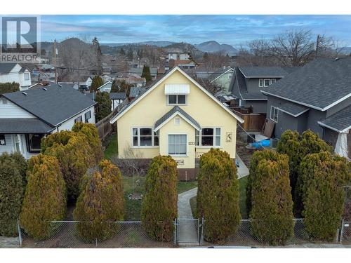 1233 Ethel Street, Kelowna, BC - Outdoor With Facade