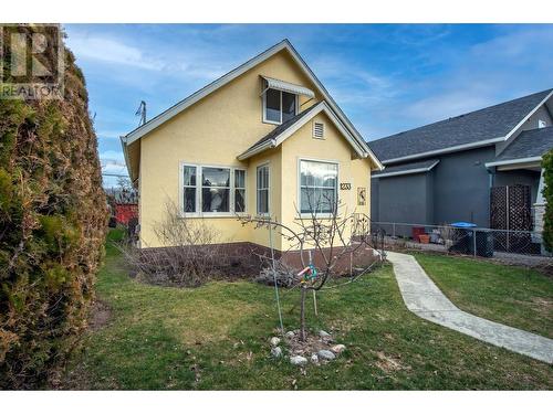 1233 Ethel Street, Kelowna, BC - Outdoor