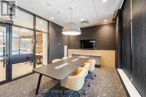 1303 - 7950 Bathurst Street, Vaughan, ON - Indoor