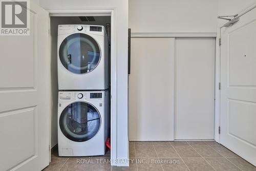 905 - 7730 Kipling Avenue, Vaughan, ON - Indoor Photo Showing Laundry Room