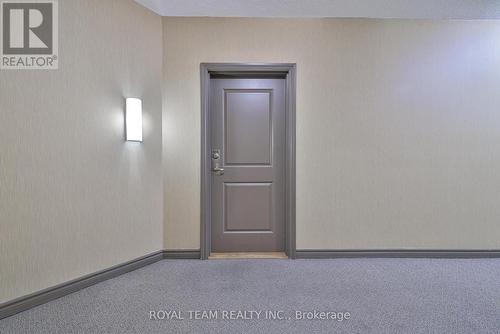 905 - 7730 Kipling Avenue, Vaughan, ON - Indoor Photo Showing Other Room