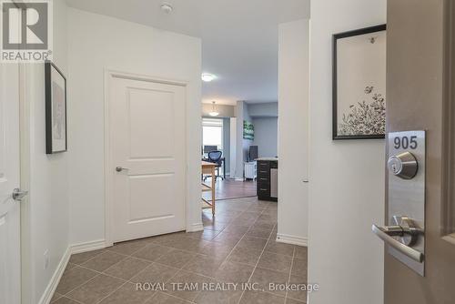 905 - 7730 Kipling Avenue, Vaughan, ON - Indoor Photo Showing Other Room