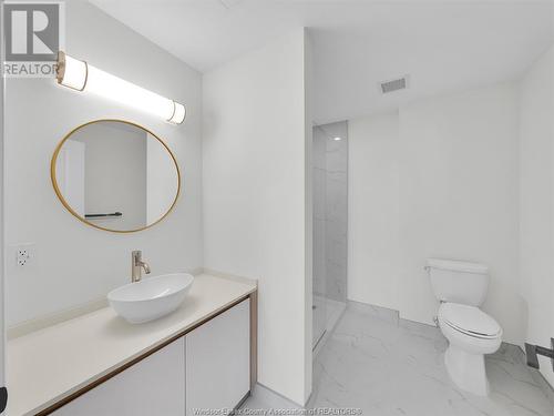 7337 Meo Boulevard Unit# 415, Lasalle, ON - Indoor Photo Showing Bathroom