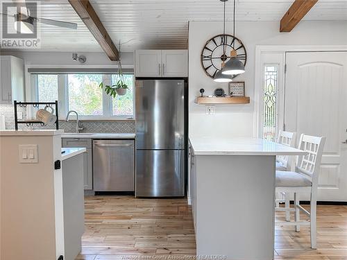 140 Heritage Rd, Kingsville, ON - Indoor Photo Showing Kitchen