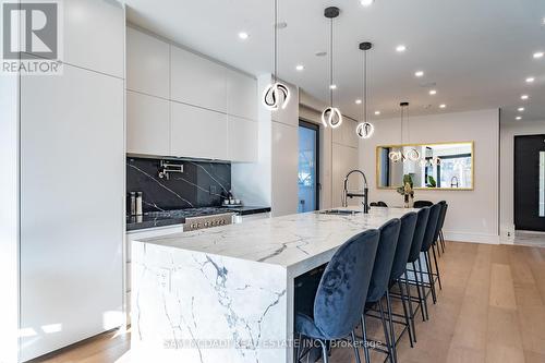 40 Sixth Street, Toronto, ON - Indoor Photo Showing Kitchen With Upgraded Kitchen