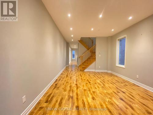 704 Courtney Valley Road, Mississauga, ON - Indoor Photo Showing Other Room