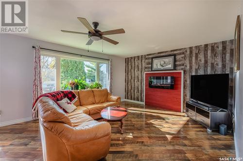 1258 Athabasca Street W, Moose Jaw, SK - Indoor Photo Showing Living Room With Fireplace