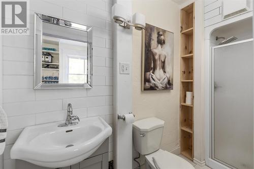 59 Lansdowne Ave, Sault Ste. Marie, ON - Indoor Photo Showing Bathroom