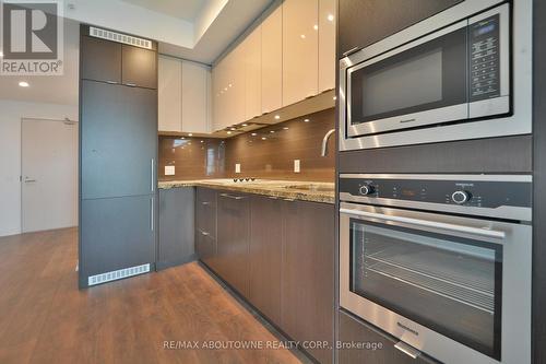 4610 - 115 Blue Jays Way, Toronto, ON - Indoor Photo Showing Kitchen