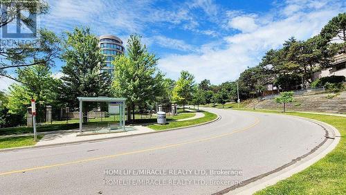 Ph311 - 18 Valley Woods Road, Toronto, ON - Outdoor