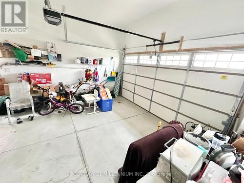 50 Seaton Crescent, Tillsonburg, ON - Indoor Photo Showing Garage