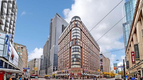 407 - 7 Carlton Street, Toronto, ON - Outdoor With Facade