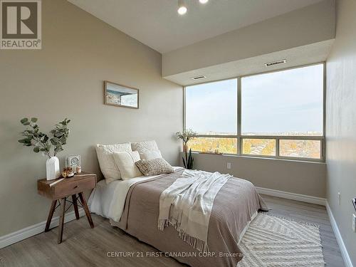 1203 - 744 Wonderland Road S, London, ON - Indoor Photo Showing Bedroom