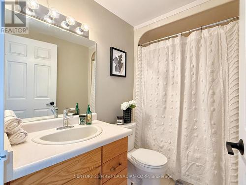 1203 - 744 Wonderland Road S, London, ON - Indoor Photo Showing Bathroom