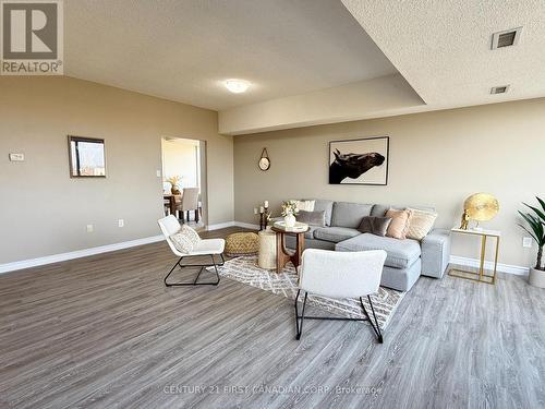 1203 - 744 Wonderland Road S, London, ON - Indoor Photo Showing Living Room