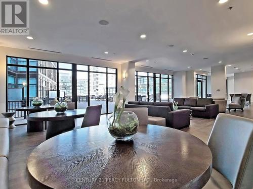 315 - 2900 Highway 7 Road, Vaughan, ON - Indoor Photo Showing Dining Room