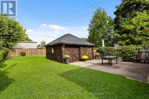 4985 Huron Street, Niagara Falls, ON - Outdoor With Backyard